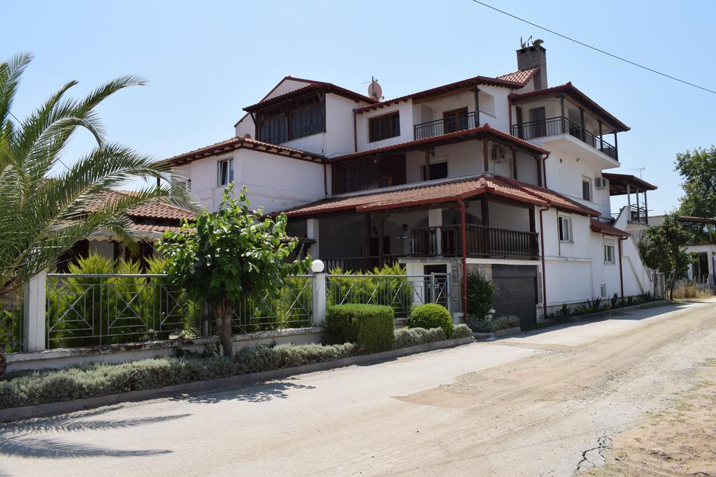 דירות וראסנה Menis Haus מראה חיצוני תמונה